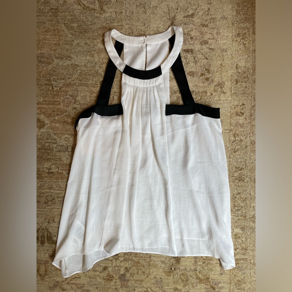BCBG Maxazaria white and black top size Small